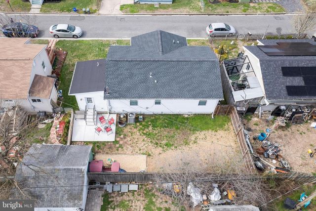 329 WILSON AVE, Carneys Point, NJ 08069