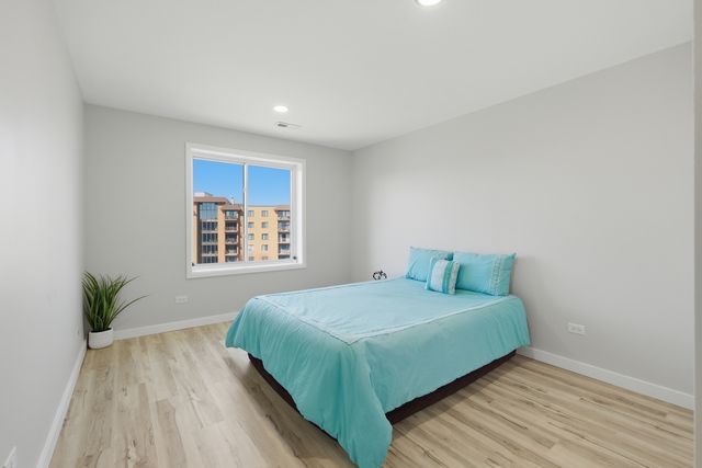 1777 W Crystal Lane 602, Mount Prospect, IL 60056