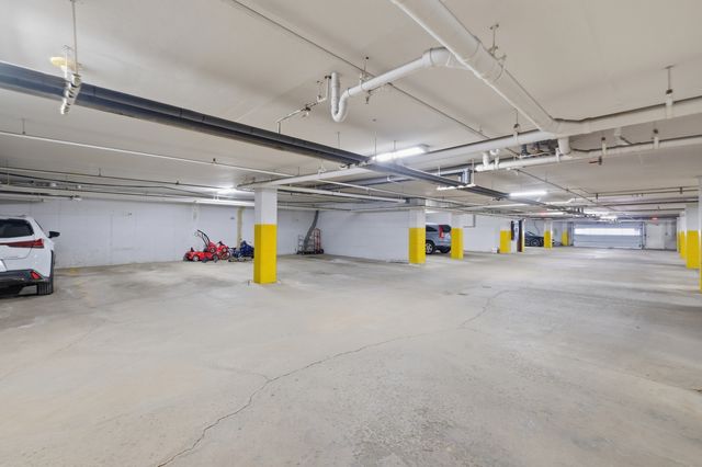 1777 W Crystal Lane 602, Mount Prospect, IL 60056