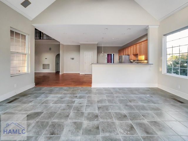 221 Lyman Hall, Savannah, GA 31410