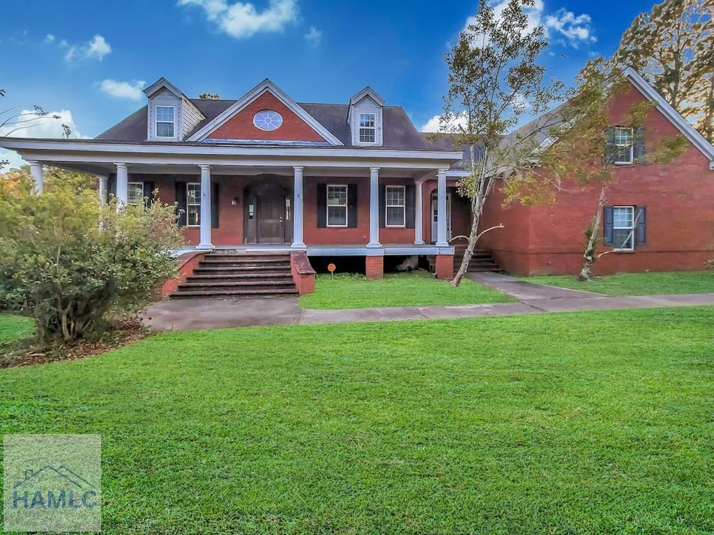 221 Lyman Hall, Savannah, GA 31410