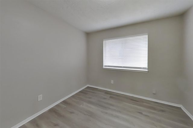 14831 Waterside Drive, Houston, TX 77015