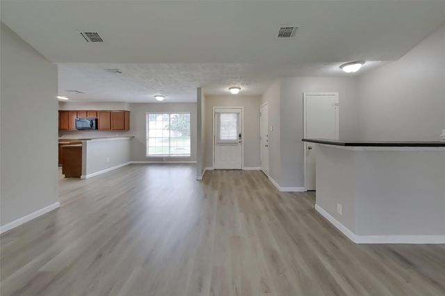 14831 Waterside Drive, Houston, TX 77015