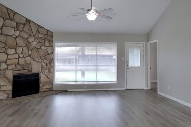 14831 Waterside Drive, Houston, TX 77015