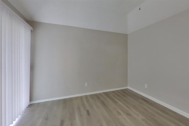 14831 Waterside Drive, Houston, TX 77015