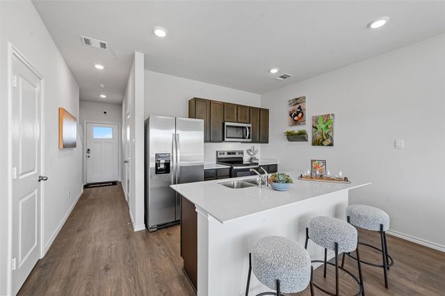 225 Tall Cedar Way, Princeton, TX 75407