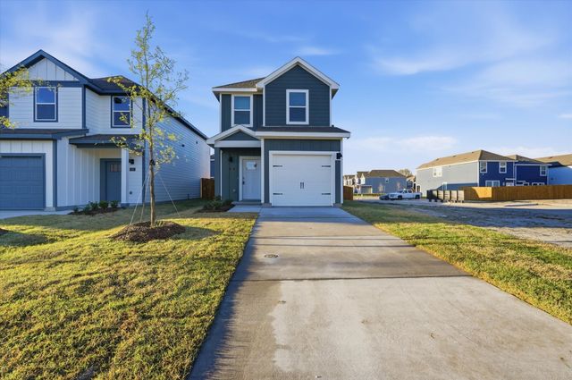 225 Tall Cedar Way, Princeton, TX 75407