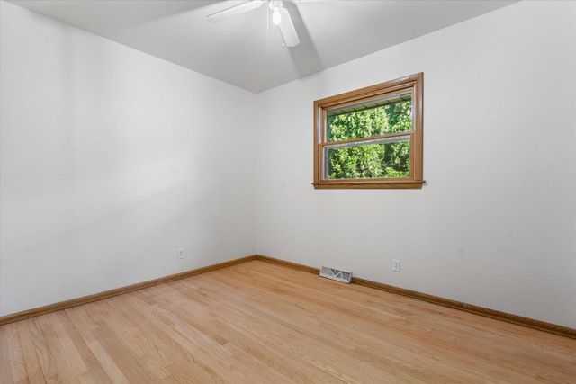 2329 N 115th STREET, Wauwatosa, WI 53226