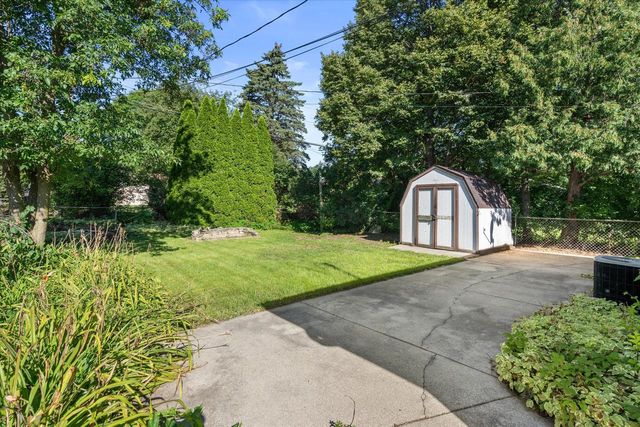 2329 N 115th STREET, Wauwatosa, WI 53226