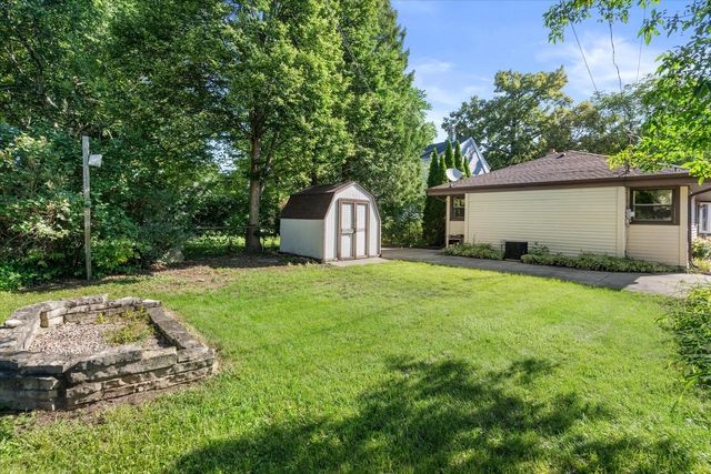 2329 N 115th STREET, Wauwatosa, WI 53226