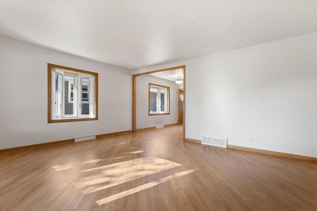 2329 N 115th STREET, Wauwatosa, WI 53226
