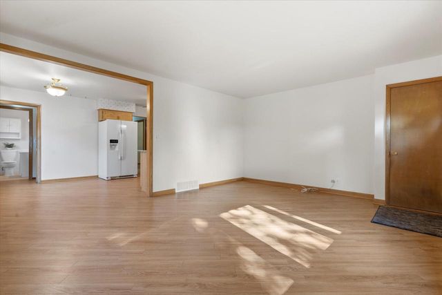 2329 N 115th STREET, Wauwatosa, WI 53226