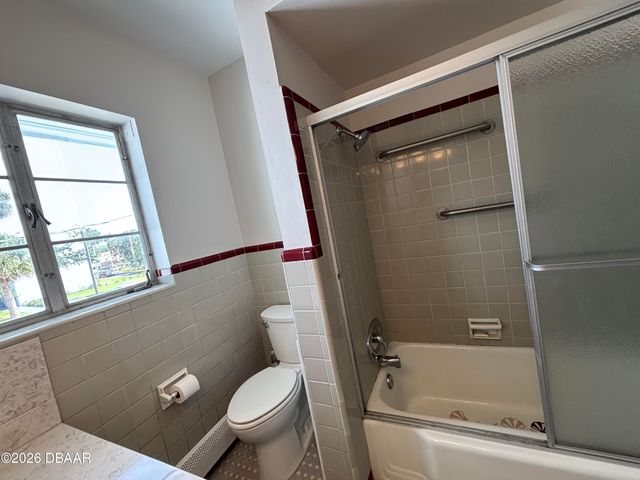 500 S Beach St Apt B3, Daytona Beach, FL 32114