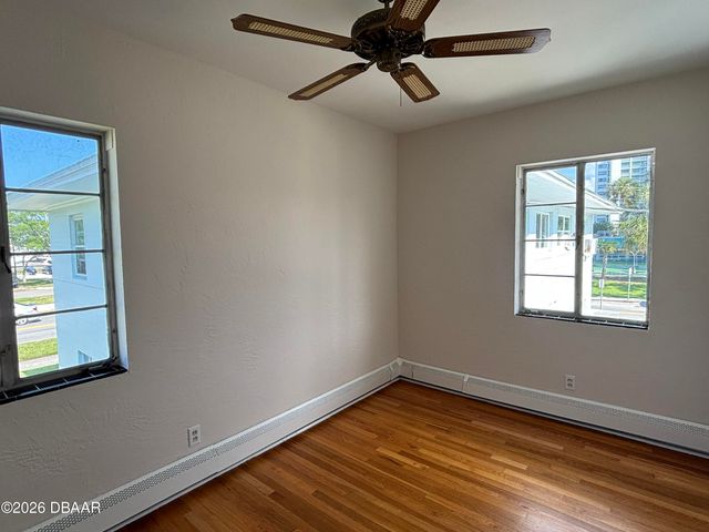 500 S Beach St Apt B3, Daytona Beach, FL 32114