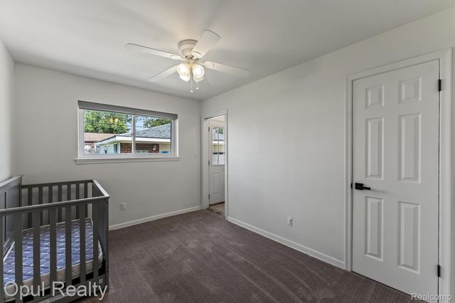 7799 Gary Avenue, Westland, MI 48185