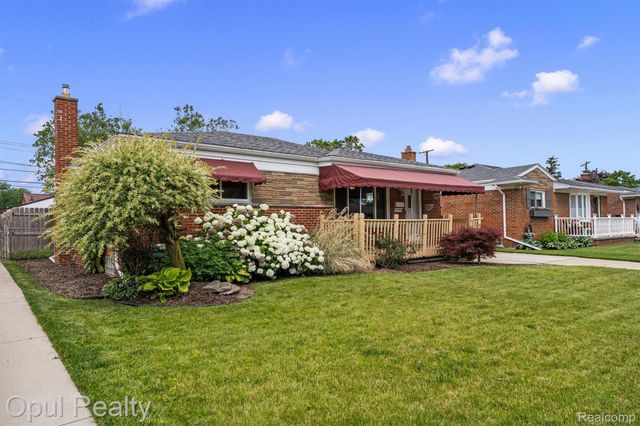 7799 Gary Avenue, Westland, MI 48185