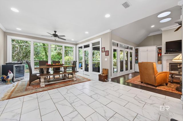 4 Greenbrier Lane, Fairhope, AL 36532