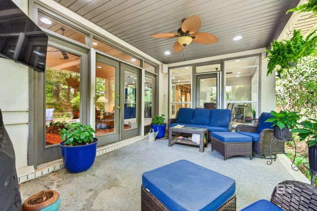 4 Greenbrier Lane, Fairhope, AL 36532