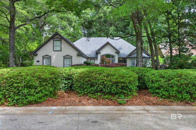 4 Greenbrier Lane, Fairhope, AL 36532