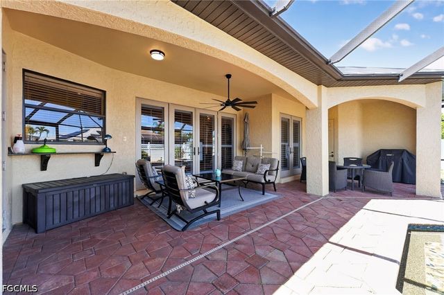 1911 SE 20th ST, Cape Coral, FL 33990