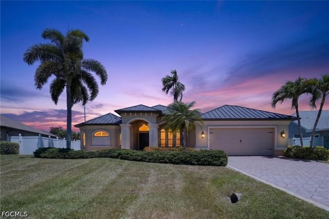 1911 SE 20th ST, Cape Coral, FL 33990
