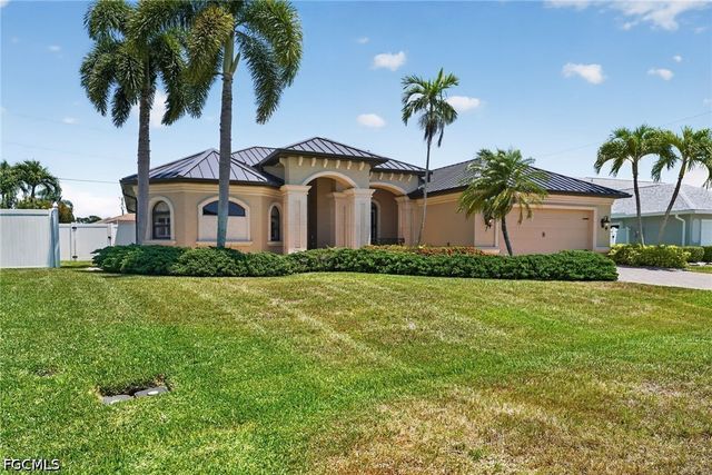 1911 SE 20th ST, Cape Coral, FL 33990