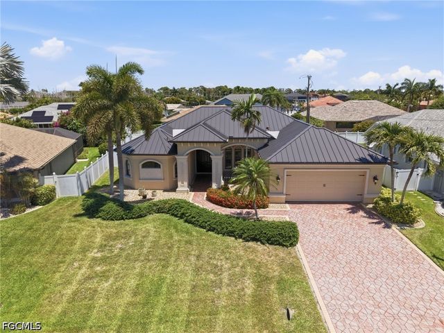 1911 SE 20th ST, Cape Coral, FL 33990