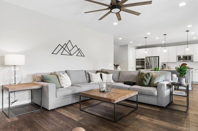 8006 Blue River Avenue, Littleton, CO 80125