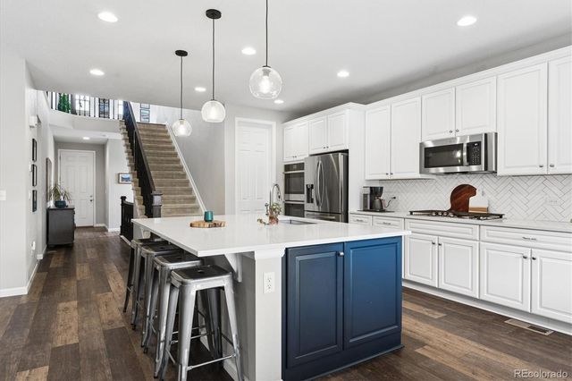 8006 Blue River Avenue, Littleton, CO 80125