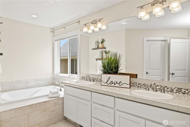 3098 SE 16th Street, North Bend, WA 98045