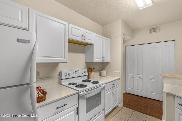 106 SW Peacock Boulevard 4-102, Port St. Lucie, FL 34986