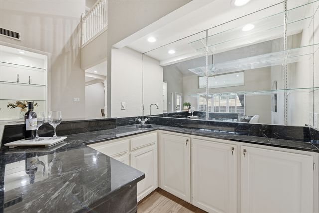 4424 Westridge Avenue, Fort Worth, TX 76116