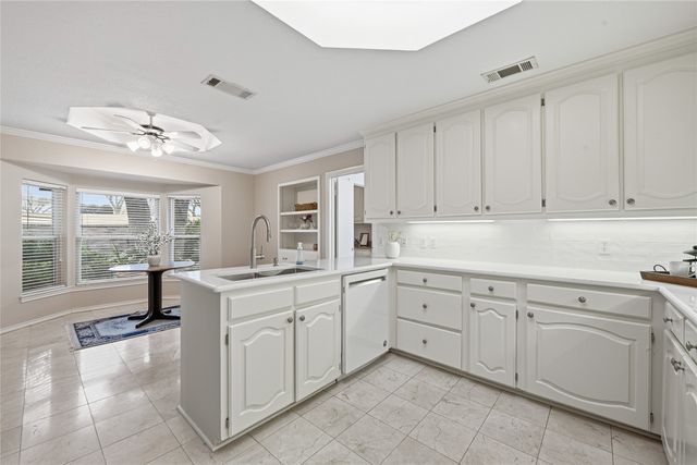 4424 Westridge Avenue, Fort Worth, TX 76116