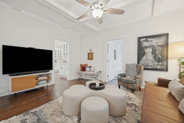 121 S Montclair Avenue, Dallas, TX 75208