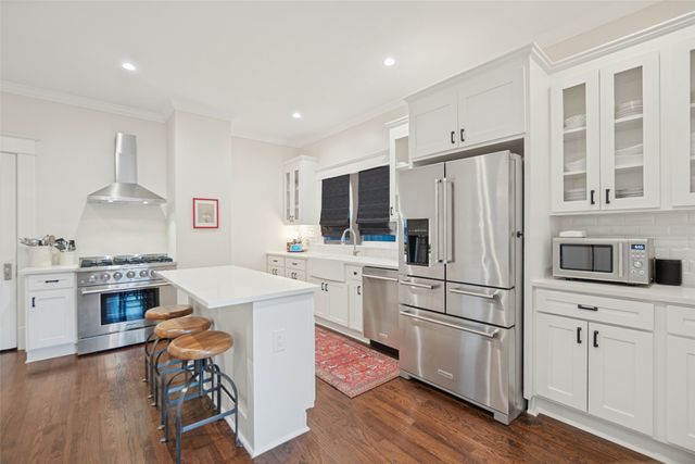 121 S Montclair Avenue, Dallas, TX 75208