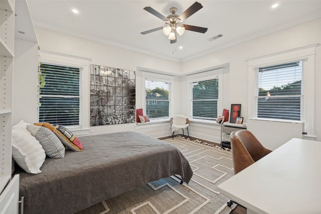 121 S Montclair Avenue, Dallas, TX 75208