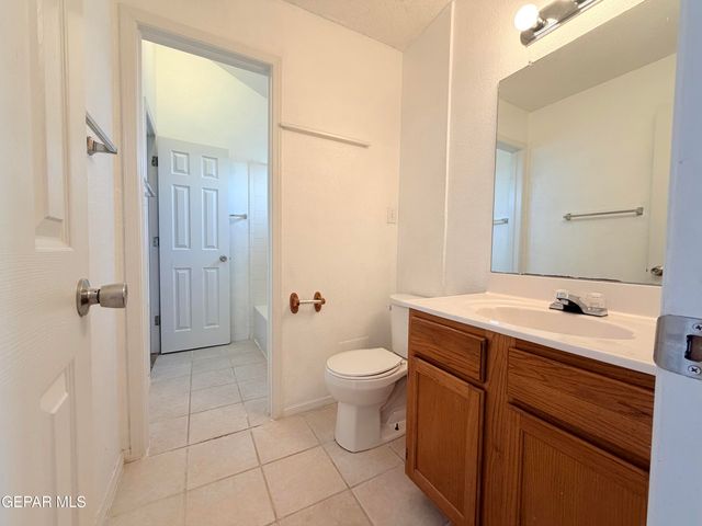 11045 THATCHER POND Lane, El Paso, TX 79934