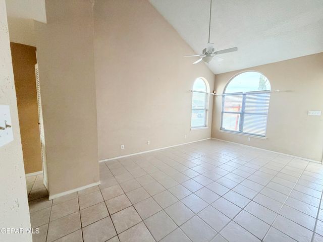 11045 THATCHER POND Lane, El Paso, TX 79934