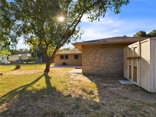 1504 East 29th Street, Bryan, TX 77802