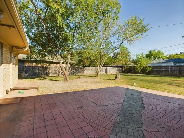 1504 East 29th Street, Bryan, TX 77802