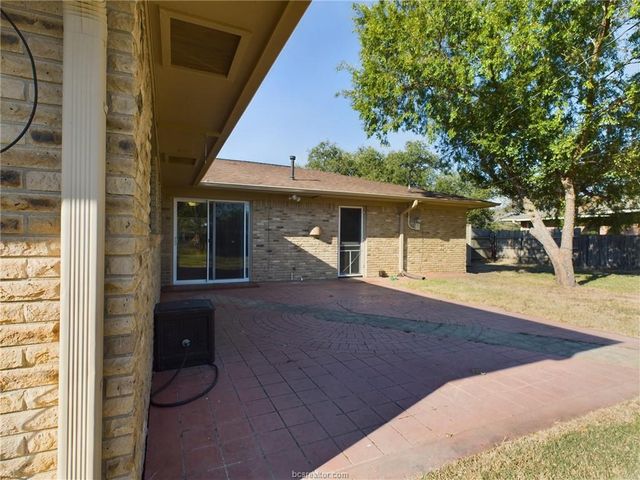 1504 East 29th Street, Bryan, TX 77802