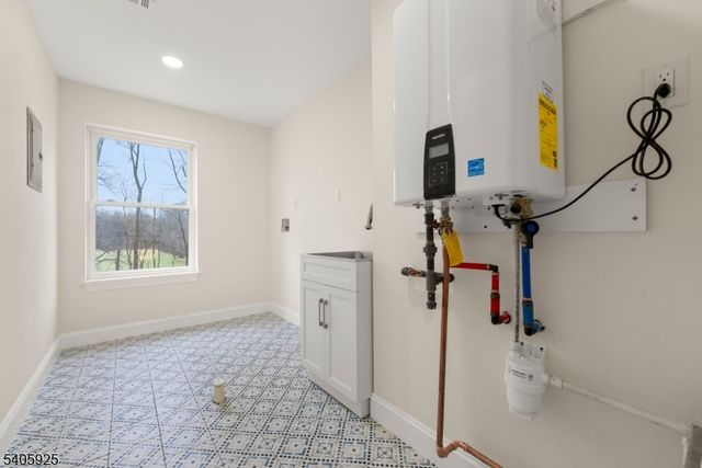 100 Louis St, Hanover Twp., NJ 07981