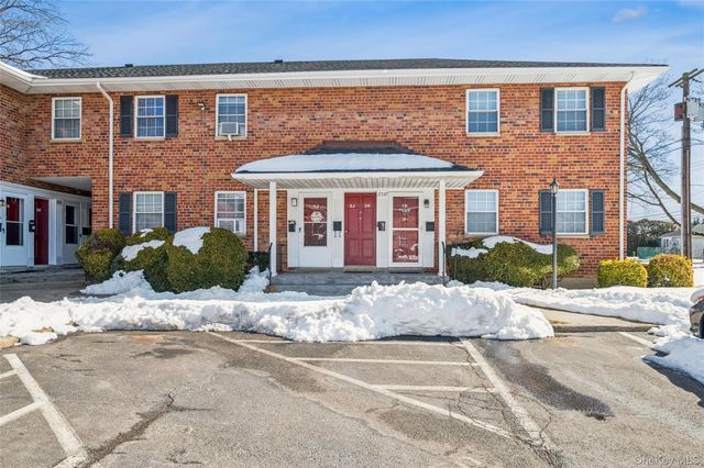 2537 Jerusalem Avenue 2J, North Bellmore, NY 11710