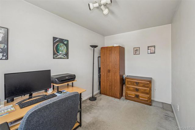 2537 Jerusalem Avenue 2J, North Bellmore, NY 11710