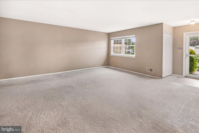6879 SNOWBERRY CT, Frederick, MD 21703