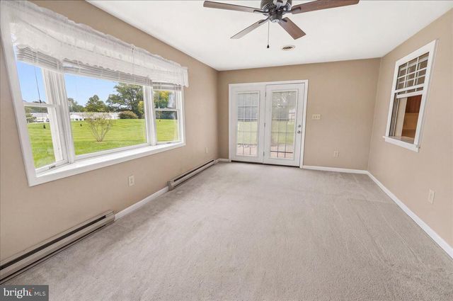 6879 SNOWBERRY CT, Frederick, MD 21703