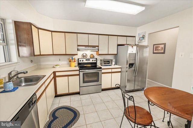 6879 SNOWBERRY CT, Frederick, MD 21703