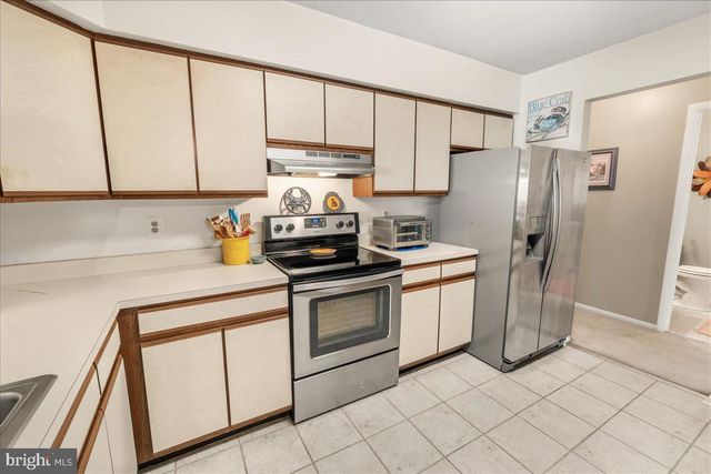 6879 SNOWBERRY CT, Frederick, MD 21703