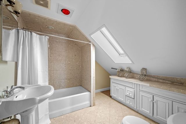 69 Tremont 2, Salem, MA 01970