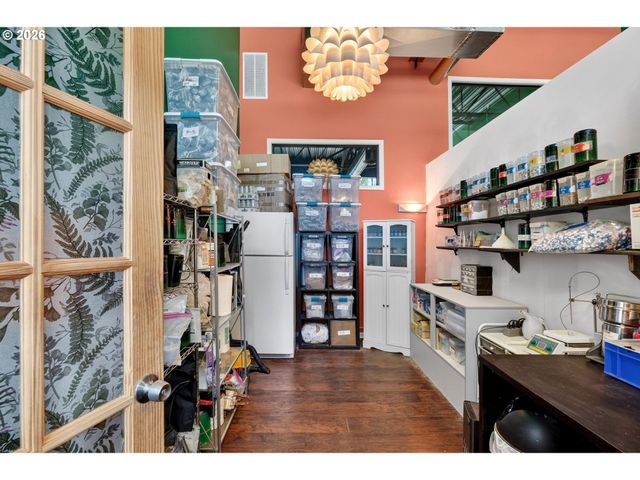 5263 Ne NE MLK Jr. Blvd, Portland, OR 97211